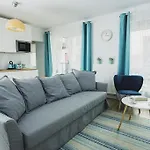 Holidays Chmielna Apartament *