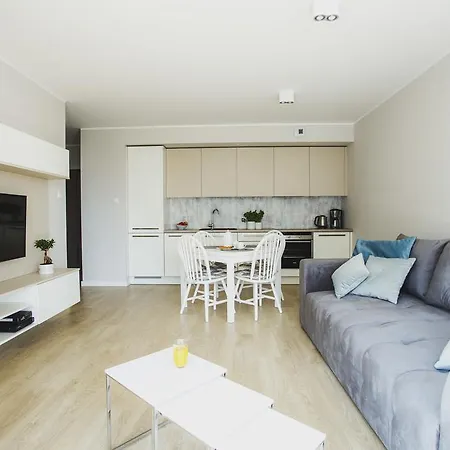 Holidays Chmielna Apartment *