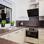 Apartment Holidays Chmielna